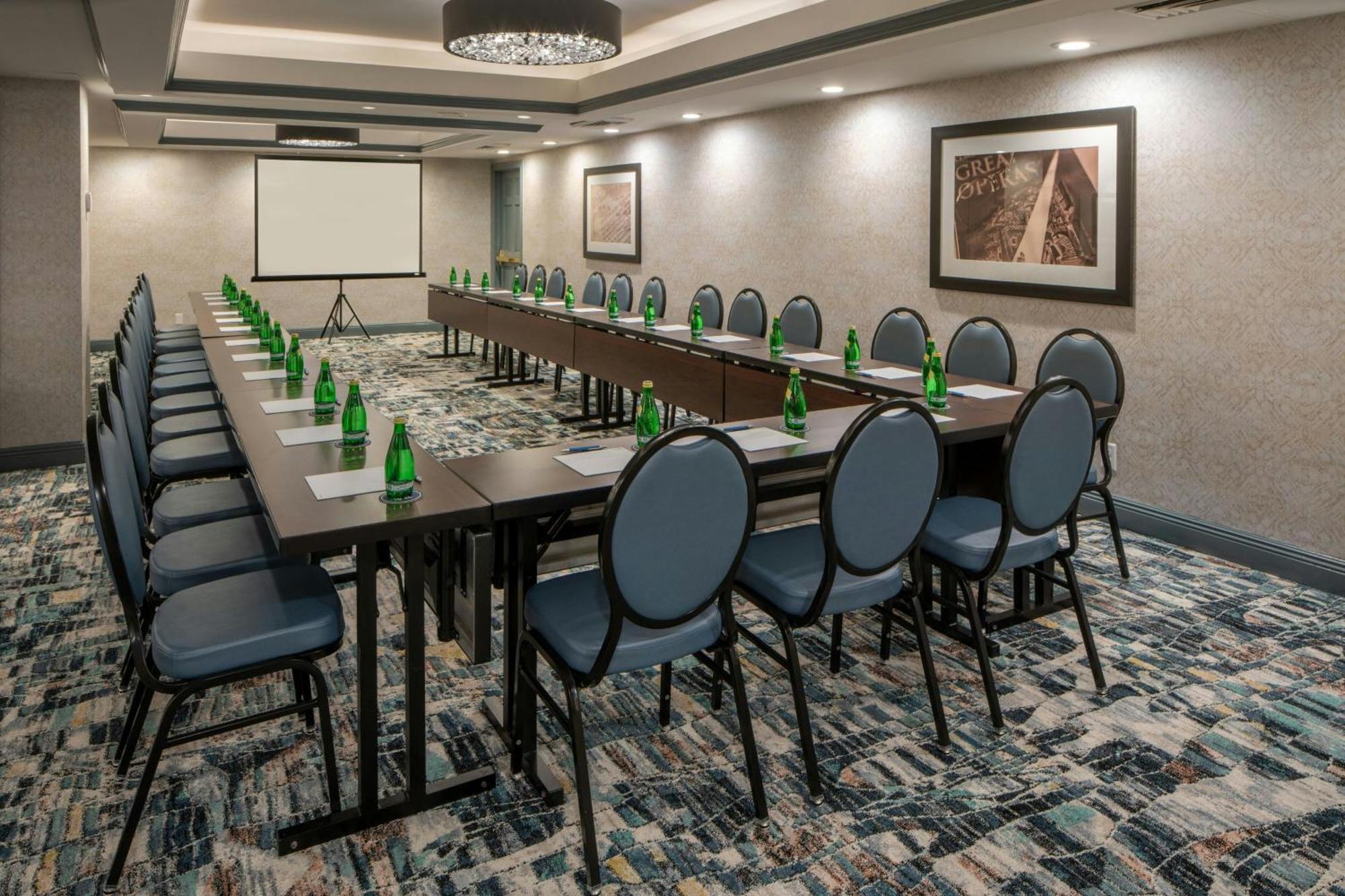 Four Points By Sheraton French Quarter 4*